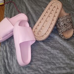 Chic Leopard and Soft Pink Women's Slippers These Are Original Cloudies NWT